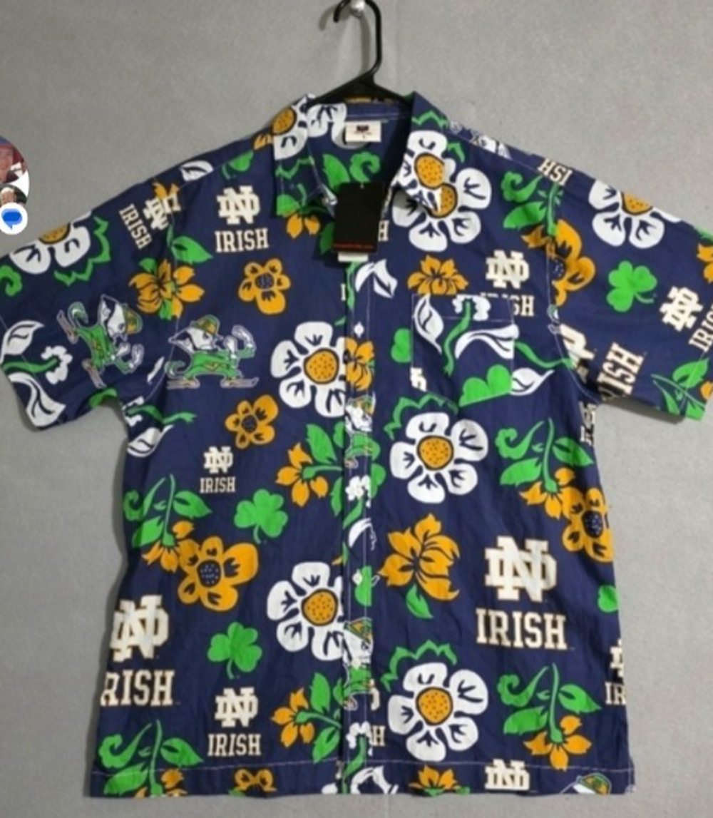 NOTRE DAME FIGHTING IRISH HAWAIIAN SHIRT CLASSIC "NOTRE DAME EMBLEMS" SZ: XL EUC